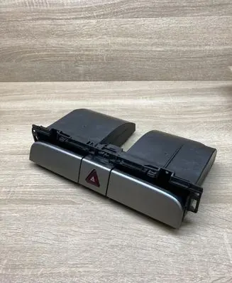 Volkswagen PASSAT CC Hazard light switch 3C0858407