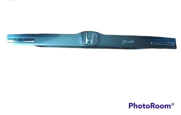 Honda Insight Tailgate trim 74890TM8