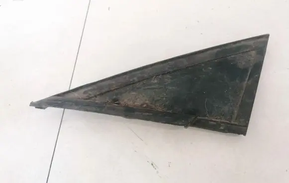 Seat Leon (1P) Front triangle window/glass 1P0845411