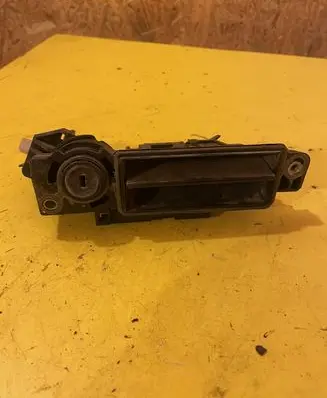 Mercedes-Benz C W203 Tailgate opening switch A2037500493 2037500493