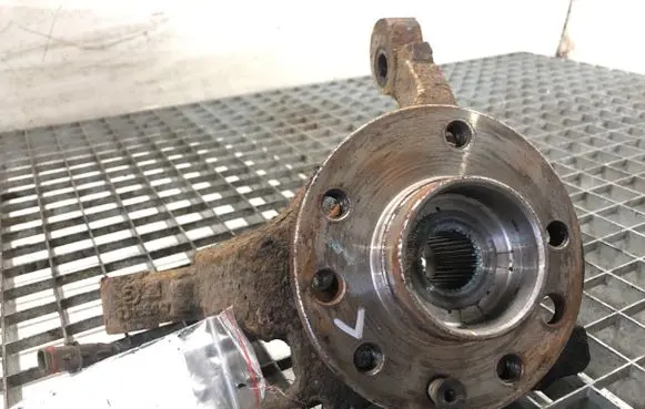 Opel Astra H Front wheel hub spindle knuckle 
