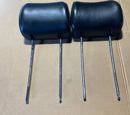 Mercedes-Benz E W124 Front seat headrest 