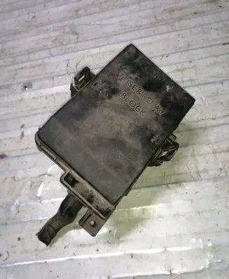 KIA Carens II Fuse module 919501D140