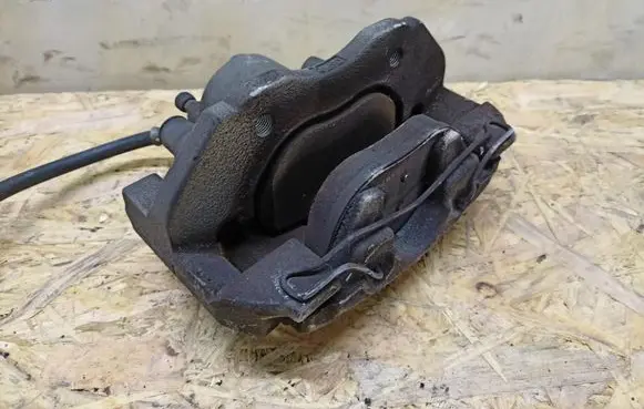 Mazda 5 Front brake caliper 0451
