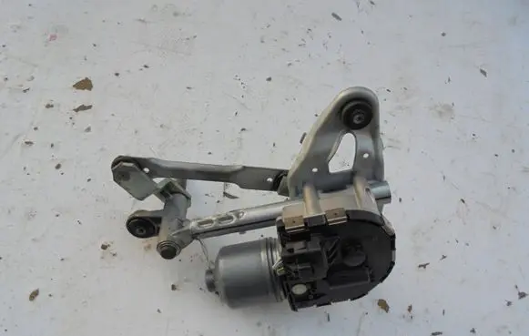 Peugeot 5008 Rear window wiper mechanism 