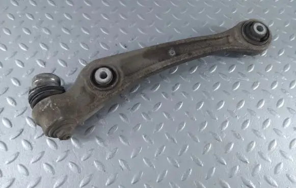 Porsche Macan (95B) Front lower control arm/wishbone 8K0407155C