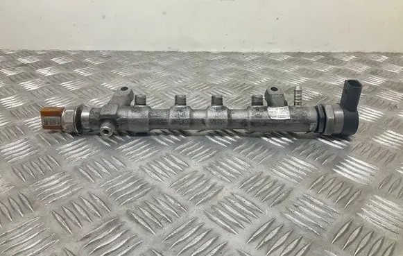 Seat Alhambra (Mk2) Fuel pressure regulator 03L089N 03L906054 057130764AB