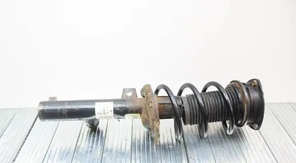 Volkswagen Touran III Front shock absorber/damper 5Q0413031GM