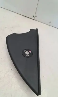 Hyundai Santa Fe Dashboard side end trim 847682W100 3120910Z