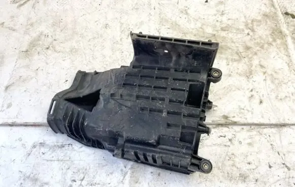 Mercedes-Benz CLC CL203 Air filter box a2710900901 a2710940204