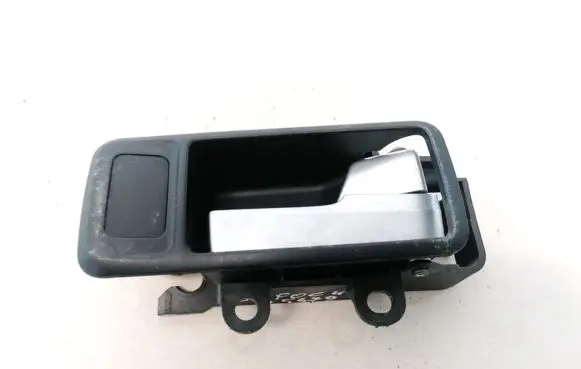 Rear door interior handle