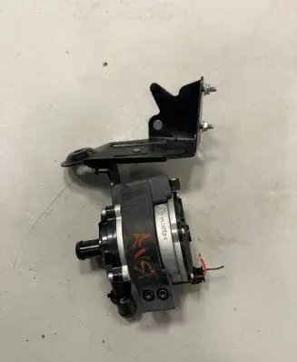 Renault Austral Electric auxiliary coolant/water pump 210111797R