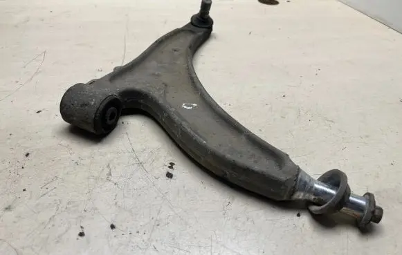 Opel Insignia A Front lower control arm/wishbone