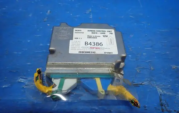 Hyundai i20 (PB PBT) Airbag control unit/module 95910-1J400 28SC0ME2X2 5WK43928