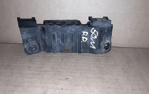 KIA Carens II Front bumper mounting bracket 865521D000