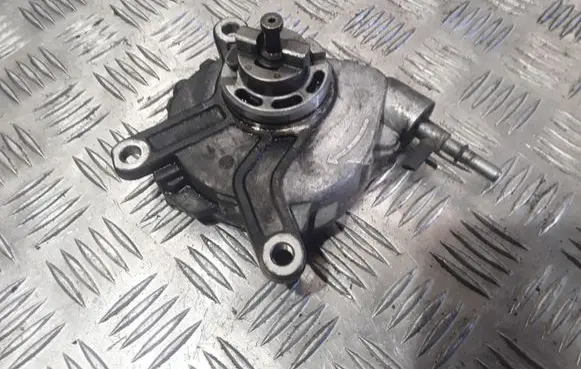 Toyota Corolla Verso AR10 Vacuum pump
