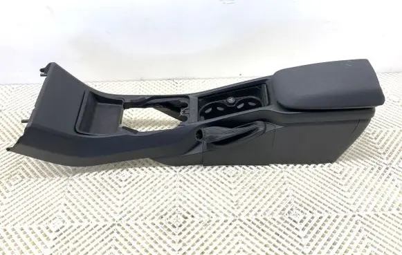 Volvo V40 Center console 08632777