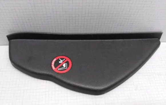 Mitsubishi Space Wagon Dashboard side end trim MR346617