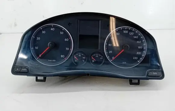 Volkswagen Golf V Speedometer (instrument cluster) 1K0920864