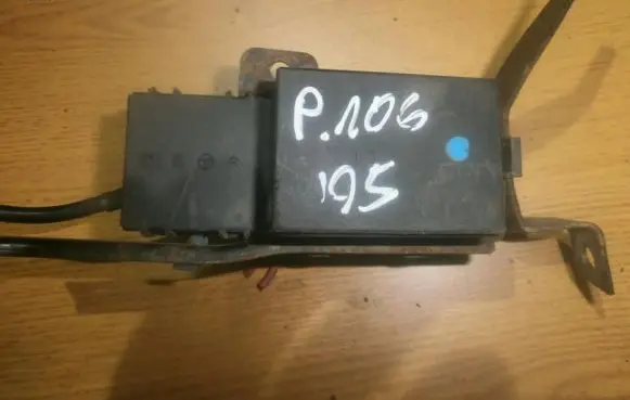 Peugeot 106 Fuse box set