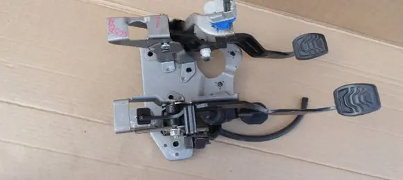 Ford Transit Custom Pedal assembly