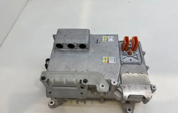 Polestar 2 Voltage converter inverter 32335618