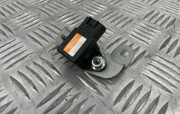 Nissan X-Trail T32 Sensor 319554BA0A 1049910951