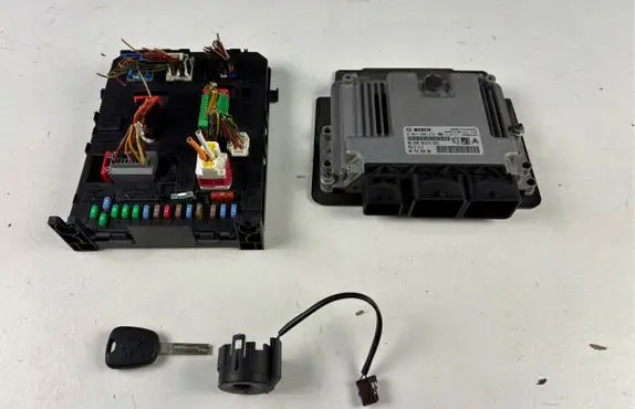Peugeot 3008 I Comfort/convenience module 966405878002