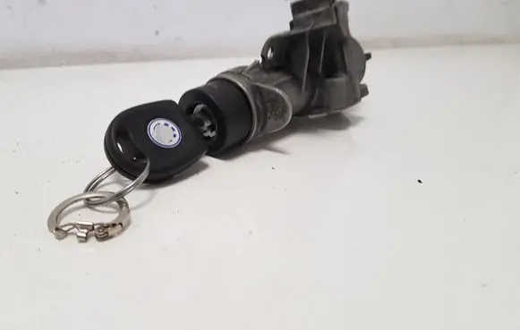 Skoda Octavia Mk1 (1U) Ignition lock 4B0905851C