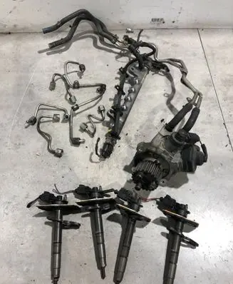 Audi A6 S6 C6 4F Fuel injection system set 03L130277 0445116030 03L130755