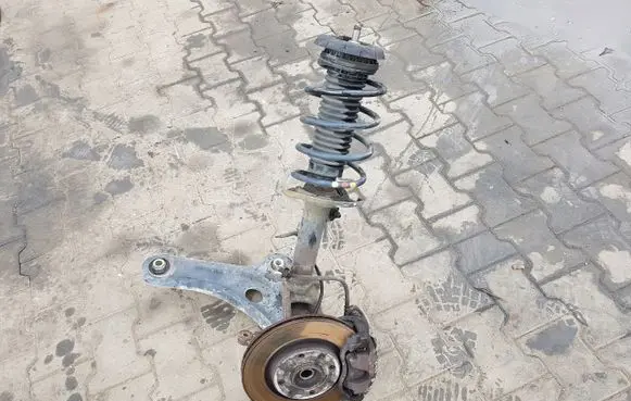 Peugeot 2008 I Front wheel hub spindle knuckle