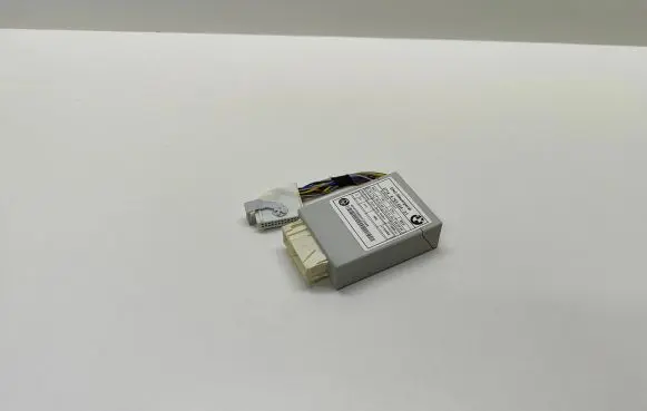 BMW 5 E60 E61 Air suspension control unit module (rear) 6769834 3714676983401 676983401