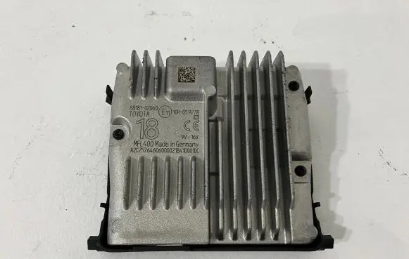Toyota Auris E180 Windshield/windscreen camera 8818102060