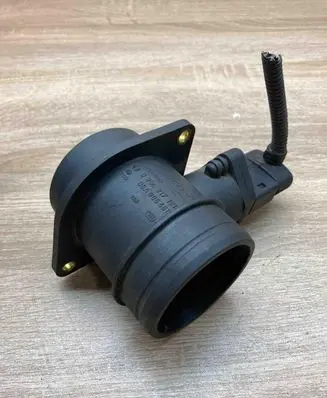 Volkswagen Sharan Mass air flow meter 06A906461 02810217121