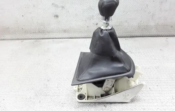 Jaguar X-Type Gear shifter/selector 4X4R7K387BC