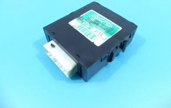 Toyota Corolla E120 E130 Central body control module 82810-02050 IMPRK995517
