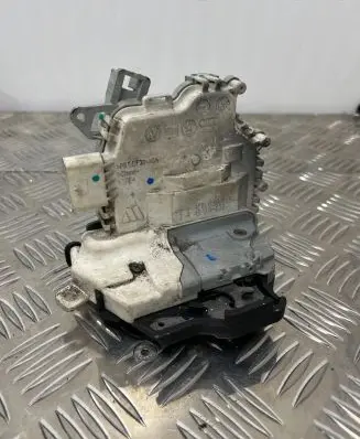 Audi A6 S6 C6 4F Rear door lock 4F0839015J