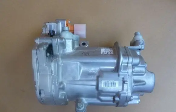 Mercedes-Benz GLC C254 Air conditioning (A/C) compressor (pump) 0424003401