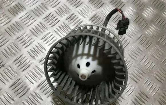Renault Espace III Heater fan/blower 0130063506