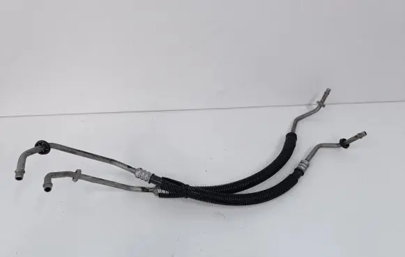 Gearbox oil cooler pipe/hose