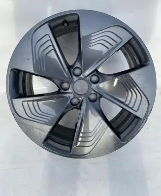 Cupra Born R18 alloy rim 