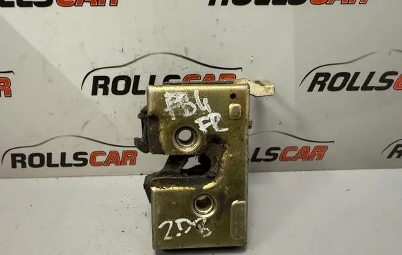 Volkswagen PASSAT B4 Front door lock 357837016G