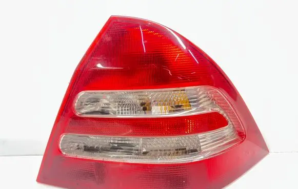 Mercedes-Benz C W203 Rear/tail lights 2038200264