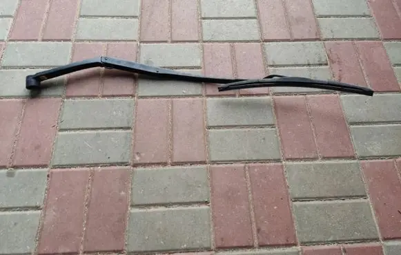 KIA Niro Rear wiper blade arm 