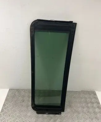 BMW 5 E60 E61 Sunroof glass 7118858