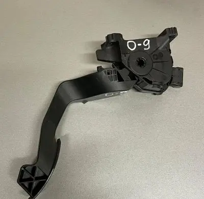 Opel Combo D Accelerator throttle pedal 6PV01017523 05112015 52013955