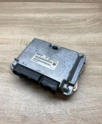 Chrysler Voyager Engine control unit/module ECU P04686662AB 0281001768
