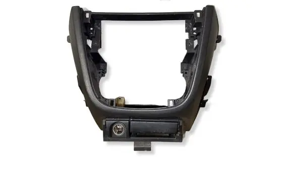 Subaru Impreza II Dashboard center trim panel 
