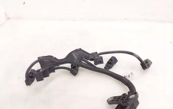 Toyota RAV 4 (XA50) Fuel injector wires 8212633050B