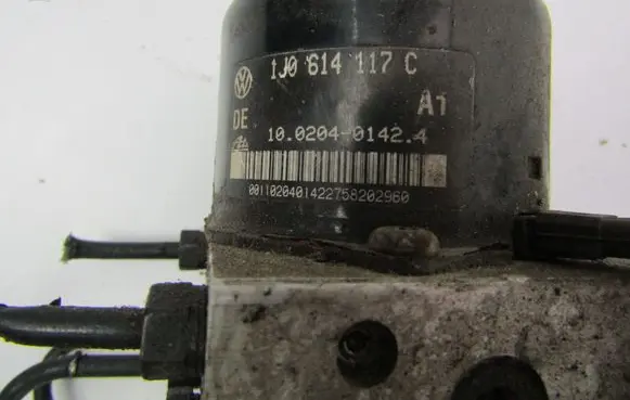 Volkswagen Golf IV ABS Pump 1J0614117C